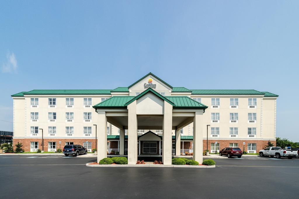 דובר Comfort Inn & Suites מראה חיצוני תמונה