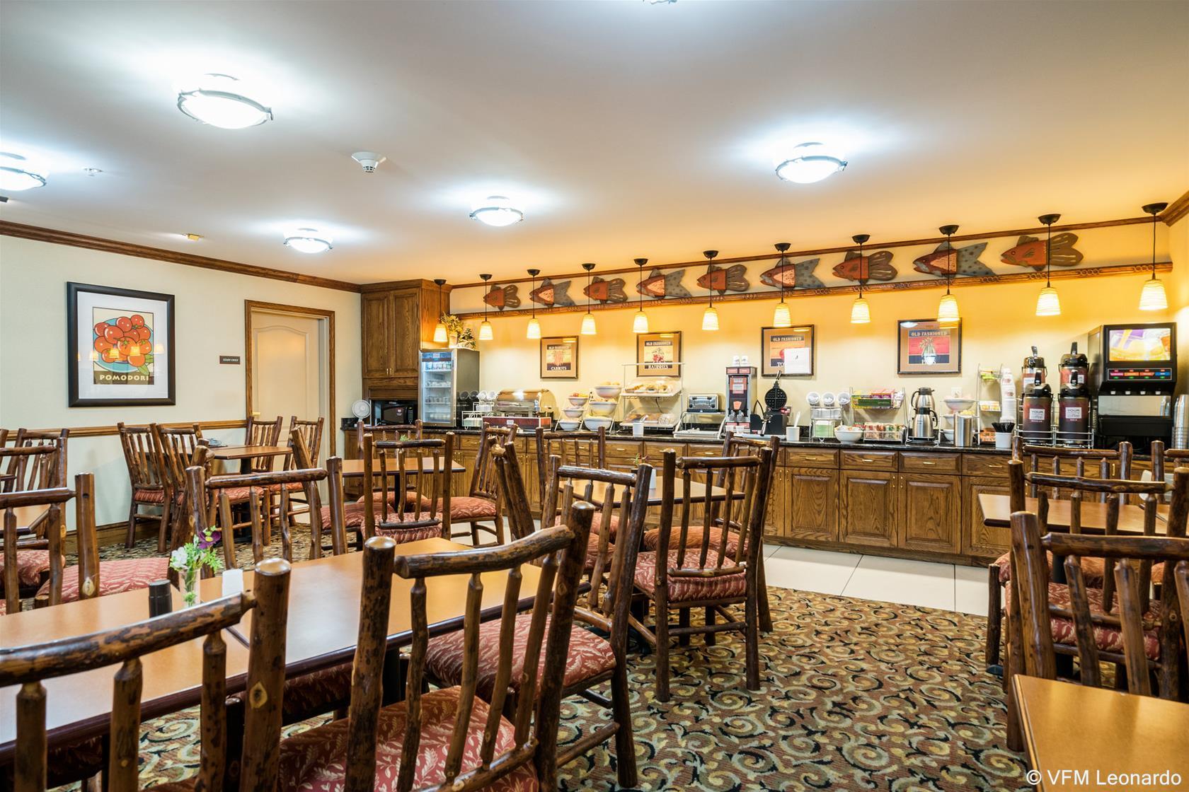 דובר Comfort Inn & Suites מראה חיצוני תמונה