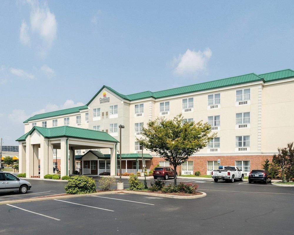 דובר Comfort Inn & Suites מראה חיצוני תמונה